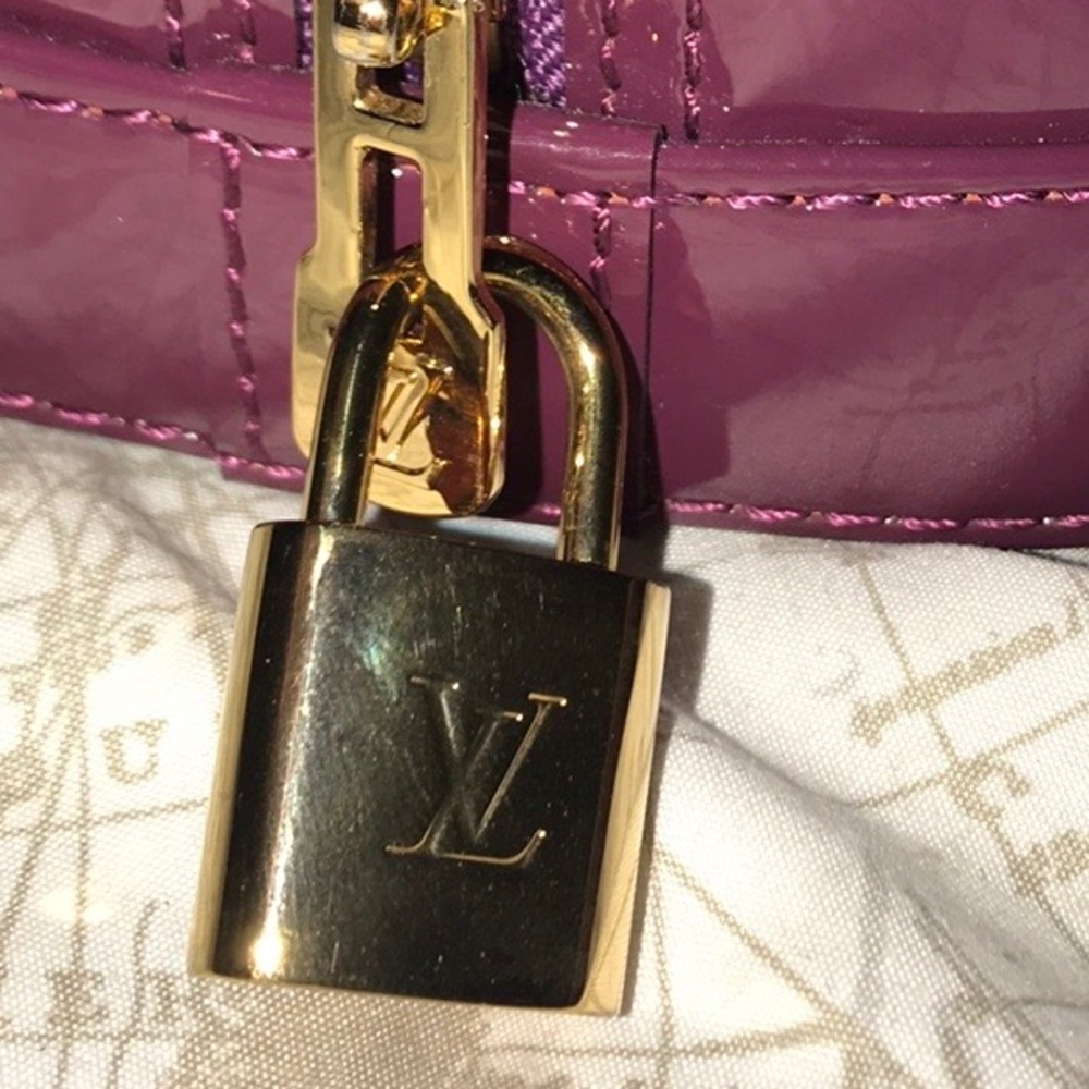 Women’s rare Louis Vuitton Purple Patten lather - Picture 5 of 8